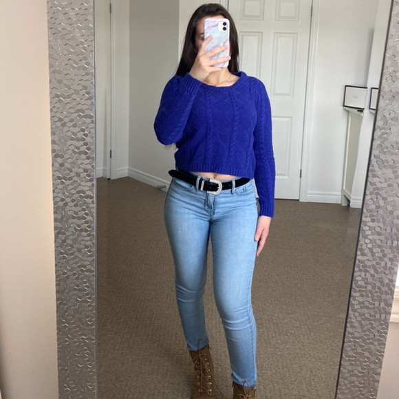 Guess Knit Top - Picture 1 of 3